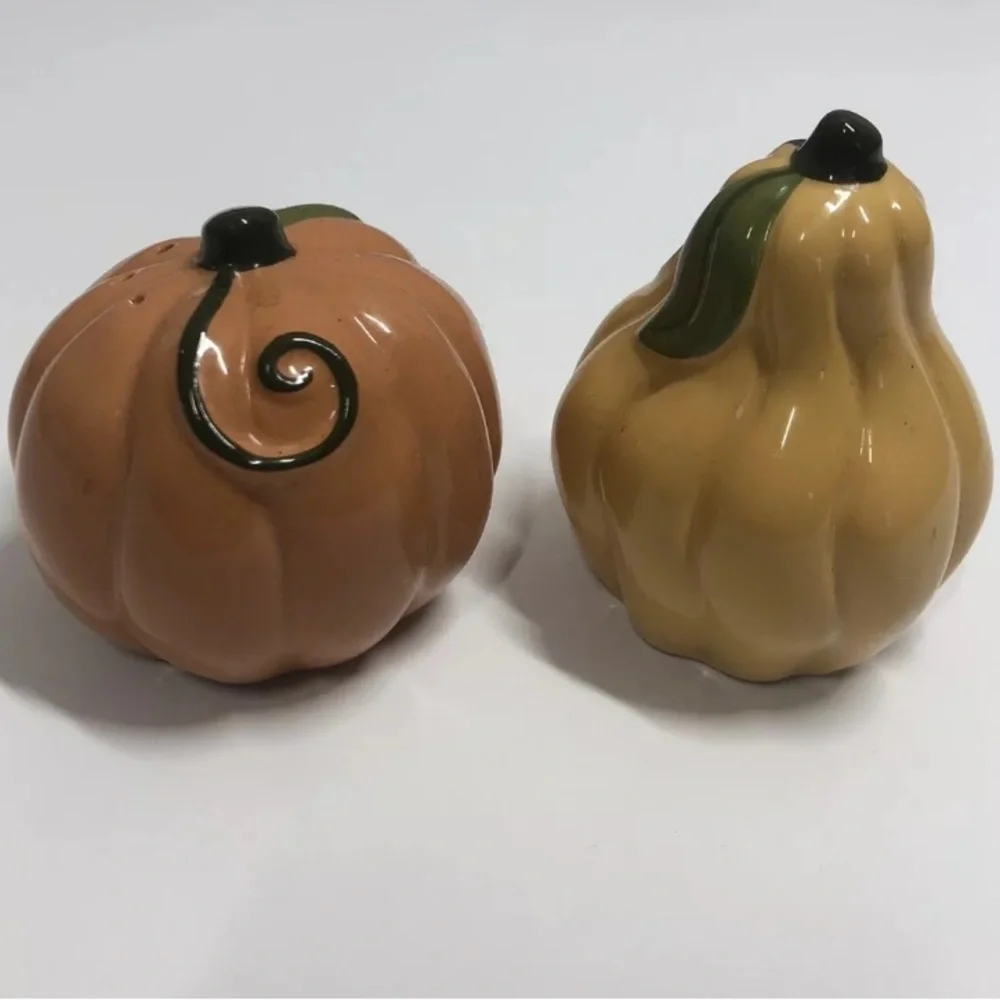 Pump inks salt and pepper